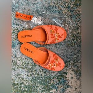 Y2K vintage NOS Chinese orange sequined souvenir slipper slides, size 11/12